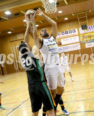 Basketball 2.Bundesliga 2014/15 Grunddurchgang 9.Runde. Radenthein Garnets gegen Basket Flames. Vjeran Soldo,  (Radenthein), Vladimir Gavranic (Basket Flames). Klagenfurt, 22.11.2014.
Foto: Kuess
---
pressefotos, pressefotografie, kuess, qs, qspictures, sport, bild, bilder, bilddatenbank