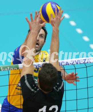 Volleyball AVL. SK Posojilnica Aich/Dob gegen VBC Weiz. Andrej Grut (Aich/Dob). Bleiburg, am 27.11.2014.
Foto: Kuess
---
pressefotos, pressefotografie, kuess, qs, qspictures, sport, bild, bilder, bilddatenbank