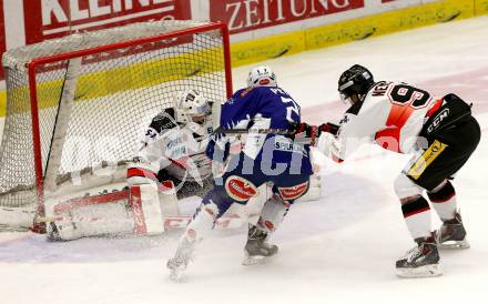 EBEL. Eishockey Bundesliga. EC VSV gegen HC Orli Znojmo. Benjamin Petrik,  (VSV), Patrik Nechvatal, Martin Nemcik (Znojmo). Villach, am 28.11.2014.
Foto: Kuess 


---
pressefotos, pressefotografie, kuess, qs, qspictures, sport, bild, bilder, bilddatenbank