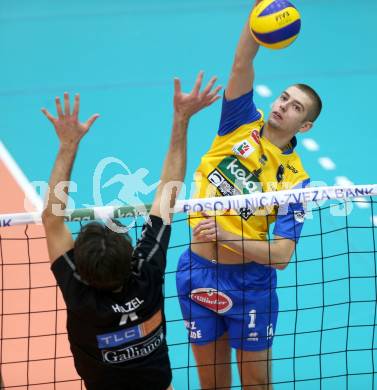 Volleyball AVL. SK Posojilnica Aich/Dob gegen VBC Weiz. Slawomir Marcin Zemlik (Aich/Dob). Bleiburg, am 27.11.2014.
Foto: Kuess
---
pressefotos, pressefotografie, kuess, qs, qspictures, sport, bild, bilder, bilddatenbank