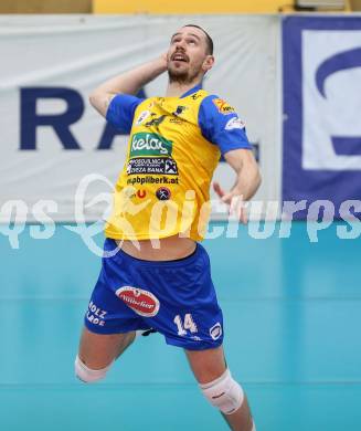 Volleyball AVL. SK Posojilnica Aich/Dob gegen VBC Weiz. Stephen Anthony Nash (Aich/Dob). Bleiburg, am 27.11.2014.
Foto: Kuess
---
pressefotos, pressefotografie, kuess, qs, qspictures, sport, bild, bilder, bilddatenbank