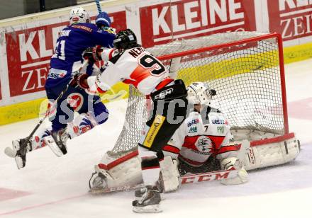 EBEL. Eishockey Bundesliga. EC VSV gegen HC Orli Znojmo. Benjamin Petrik,  (VSV), Patrik Nechvatal, Martin Nemcik (Znojmo). Villach, am 28.11.2014.
Foto: Kuess 


---
pressefotos, pressefotografie, kuess, qs, qspictures, sport, bild, bilder, bilddatenbank