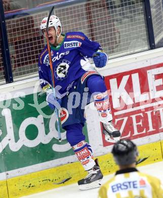 EBEL. Eishockey Bundesliga. EC VSV gegen HC Orli Znojmo.  Torjubel Benjamin Petrik (VSV). Villach, am 28.11.2014.
Foto: Kuess 


---
pressefotos, pressefotografie, kuess, qs, qspictures, sport, bild, bilder, bilddatenbank