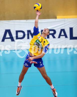 Volleyball AVL. SK Posojilnica Aich/Dob gegen VBC Weiz. Slawomir Marcin Zemlik (Aich/Dob). Bleiburg, am 27.11.2014.
Foto: Kuess
---
pressefotos, pressefotografie, kuess, qs, qspictures, sport, bild, bilder, bilddatenbank