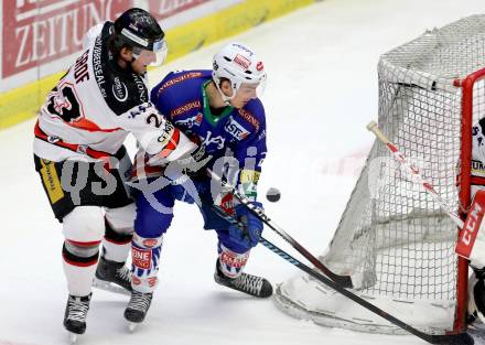 EBEL. Eishockey Bundesliga. EC VSV gegen HC Orli Znojmo. Marius Goehringer,  (VSV), Jakub Grof (Znojmo). Villach, am 28.11.2014.
Foto: Kuess 


---
pressefotos, pressefotografie, kuess, qs, qspictures, sport, bild, bilder, bilddatenbank