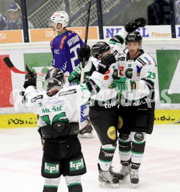 EBEL. Eishockey Bundesliga. EC VSV gegen HDD TELEMACH Olimpija Ljubljana. Torjubel (Laibach). Villach, am 30.11.2014.
Foto: Kuess 


---
pressefotos, pressefotografie, kuess, qs, qspictures, sport, bild, bilder, bilddatenbank