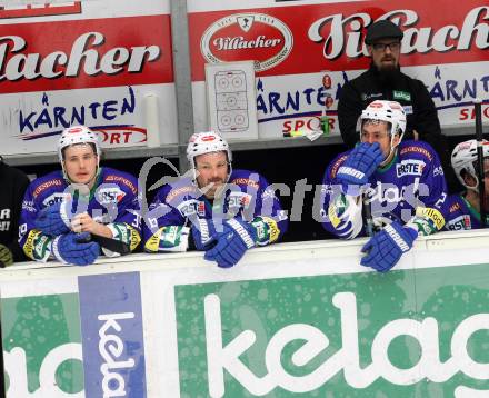 EBEL. Eishockey Bundesliga. EC VSV gegen HDD TELEMACH Olimpija Ljubljana. Patrick Platzer, Gerhard Unterluggauer, Cole Jarrett (VSV). Villach, am 30.11.2014.
Foto: Kuess 


---
pressefotos, pressefotografie, kuess, qs, qspictures, sport, bild, bilder, bilddatenbank