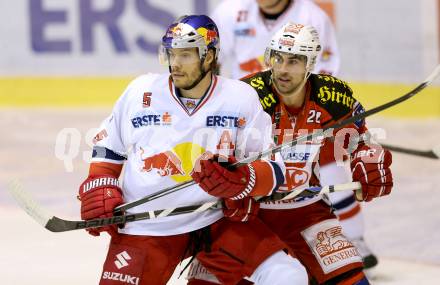 EBEL. Eishockey Bundesliga. KAC gegen EC Red Bull Salzburg. Martin Schumnig, (KAC), Thomas Raffl  (Salzburg). Klagenfurt, am 30.11.2014.
Foto: Kuess 

---
pressefotos, pressefotografie, kuess, qs, qspictures, sport, bild, bilder, bilddatenbank