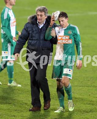 Fussball Bundesliga. RZ Pellets WAC gegen SK Rapid Wien. Verletzt Stefan Schwab (Rapid). Wolfsberg, am 7.11.2014.
Foto: Kuess

---
pressefotos, pressefotografie, kuess, qs, qspictures, sport, bild, bilder, bilddatenbank