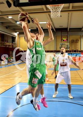 Basketball 2.Bundesliga 2014/15 Grunddurchgang 11.Runde. Woerthersee Piraten gegen Dornbirn Lions. Christof Gspandl, (Piraten), Twan Christianus Petrus Plasmans (Dornbirn). Klagenfurt, 6.12.2014.
Foto: Kuess
---
pressefotos, pressefotografie, kuess, qs, qspictures, sport, bild, bilder, bilddatenbank