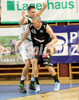 Basketball 2.Bundesliga 2014/15 Grunddurchgang 12.Runde. KOS Celovec gegen Mattersburg Rocks. Ales Kunc,  (KOS), Corey Hallett (Mattersburg Rocks). Klagenfurt, 13.12.2014.
Foto: Kuess
---
pressefotos, pressefotografie, kuess, qs, qspictures, sport, bild, bilder, bilddatenbank