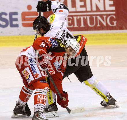 EBEL. Eishockey Bundesliga. KAC gegen Dornbirner Eishockey Club. Luke Pither,  (KAC), Zdenek Blatny (Dornbirn). Klagenfurt, am 14.12.2014.
Foto: Kuess 

---
pressefotos, pressefotografie, kuess, qs, qspictures, sport, bild, bilder, bilddatenbank