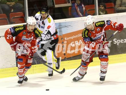 EBEL. Eishockey Bundesliga. KAC gegen Dornbirner Eishockey Club.  Thomas Hundertpfund, Kirk Furey,  (KAC), Philip Putnik (Dornbirn). Klagenfurt, am 14.12.2014.
Foto: Kuess 

---
pressefotos, pressefotografie, kuess, qs, qspictures, sport, bild, bilder, bilddatenbank