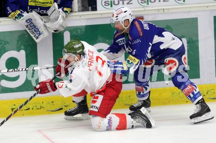 EBEL. Eishockey Bundesliga. EC VSV gegen HCB SUEDTIROL. Gerhard Unterluggauer, (VSV), Ziga Pance (Bozen). Villach, am 14.12.2014.
Foto: Kuess 


---
pressefotos, pressefotografie, kuess, qs, qspictures, sport, bild, bilder, bilddatenbank