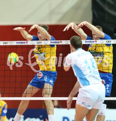 Volleyball Champions League. SK Posojilnica Aich/Dob gegen Zenit Kazan.  Danijel Koncilja, Stanislaw Wawrzyczyk (Aich/Dob). Klagenfurt, am 17.12.2014.
Foto: Kuess
---
pressefotos, pressefotografie, kuess, qs, qspictures, sport, bild, bilder, bilddatenbank