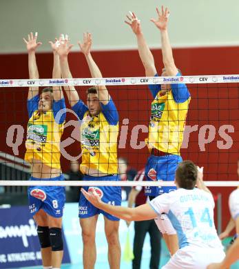 Volleyball Champions League. SK Posojilnica Aich/Dob gegen Zenit Kazan.  Rok Satler, Danijel Koncilja, Stanislaw Wawrzynczyk (Aich/Dob). Klagenfurt, am 17.12.2014.
Foto: Kuess
---
pressefotos, pressefotografie, kuess, qs, qspictures, sport, bild, bilder, bilddatenbank