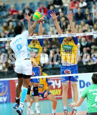 Volleyball Champions League. SK Posojilnica Aich/Dob gegen Zenit Kazan.  Rok Satler, Peter Wohlfahrtstaetter (Aich/Dob). Klagenfurt, am 17.12.2014.
Foto: Kuess
---
pressefotos, pressefotografie, kuess, qs, qspictures, sport, bild, bilder, bilddatenbank