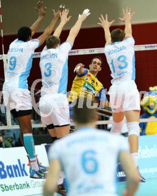 Volleyball Champions League. SK Posojilnica Aich/Dob gegen Zenit Kazan.  Daniel Rocamora Blazquez (Aich/Dob). Klagenfurt, am 17.12.2014.
Foto: Kuess
---
pressefotos, pressefotografie, kuess, qs, qspictures, sport, bild, bilder, bilddatenbank