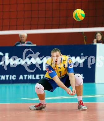 Volleyball Champions League. SK Posojilnica Aich/Dob gegen Zenit Kazan.   Stanislaw Wawrzynczyk (Aich/Dob). Klagenfurt, am 17.12.2014.
Foto: Kuess
---
pressefotos, pressefotografie, kuess, qs, qspictures, sport, bild, bilder, bilddatenbank