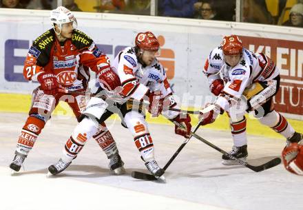 EBEL. Eishockey Bundesliga. KAC gegen HC TWK Innsbruck. Manuel Geier,  (KAC), Nicholas Ross, Johan Bjoerk (Innsbruck). Klagenfurt, am 19.12.2014.
Foto: Kuess 

---
pressefotos, pressefotografie, kuess, qs, qspictures, sport, bild, bilder, bilddatenbank