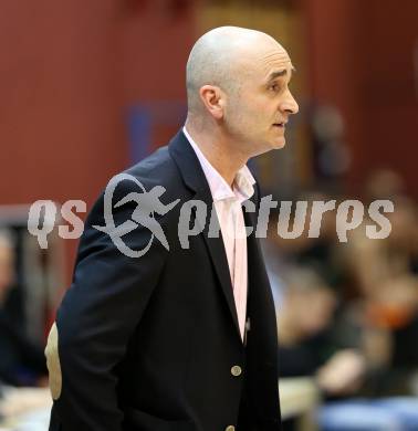 Basketball 2.Bundesliga 2014/15 Grunddurchgang 13.Runde. Woerthersee Piraten gegen Basket Flames. Trainer Dragan Sliskovic (Piraten). Klagenfurt, 20.12.2014.
Foto: Kuess
---
pressefotos, pressefotografie, kuess, qs, qspictures, sport, bild, bilder, bilddatenbank