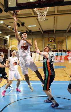 Basketball 2.Bundesliga 2014/15 Grunddurchgang 13.Runde. Woerthersee Piraten gegen Basket Flames. Joachim Buggelsheim (Piraten), Paul Koroschitz (Basket Flames). Klagenfurt, 20.12.2014.
Foto: Kuess
---
pressefotos, pressefotografie, kuess, qs, qspictures, sport, bild, bilder, bilddatenbank