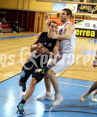 Basketball 2.Bundesliga 2014/15 Grunddurchgang 13.Runde. Woerthersee Piraten gegen Basket Flames. Maximilian Kunovjanek (Piraten), Dominik Muellner (Basket Flames). Klagenfurt, 20.12.2014.
Foto: Kuess
---
pressefotos, pressefotografie, kuess, qs, qspictures, sport, bild, bilder, bilddatenbank