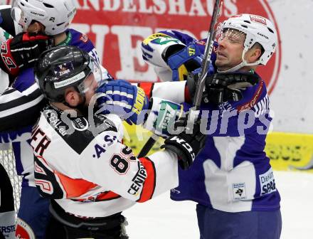 EBEL. Eishockey Bundesliga. EC VSV gegen HC Orli Znojmo. Rauferei Gerhard Unterluggauer,  (VSV), Jan Lattner (Znojmo). Villach, am 23.12.2014.
Foto: Kuess 


---
pressefotos, pressefotografie, kuess, qs, qspictures, sport, bild, bilder, bilddatenbank