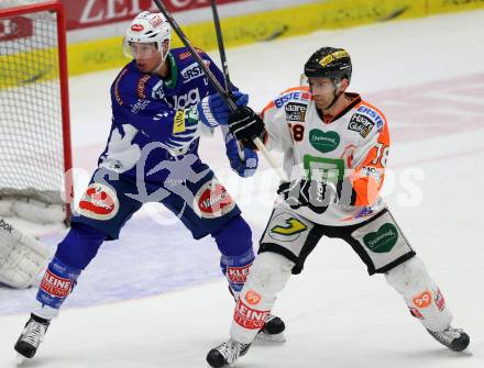 EBEL. Eishockey Bundesliga. EC VSV gegen Moser Medical Graz 99ers.  Geoff Waugh,  (VSV), Tomas Petruska (Graz 99ers). Villach, am 28.12.2014.
Foto: Kuess 


---
pressefotos, pressefotografie, kuess, qs, qspictures, sport, bild, bilder, bilddatenbank