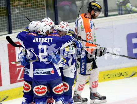 EBEL. Eishockey Bundesliga. EC VSV gegen Moser Medical Graz 99ers.  Torjubel Eric Hunter, Darren Haydar, John Lammers, Cole Jarrett (VSV). Villach, am 28.12.2014.
Foto: Kuess 


---
pressefotos, pressefotografie, kuess, qs, qspictures, sport, bild, bilder, bilddatenbank