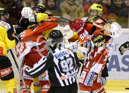 EBEL. Eishockey Bundesliga. KAC gegen UPC Vienna Capitals. Rauferei Kirk Furey, Stephan Geier,  (KAC), Sven Klimbacher (Caps). Klagenfurt, am 30.12.2014.
Foto: Kuess 

---
pressefotos, pressefotografie, kuess, qs, qspictures, sport, bild, bilder, bilddatenbank