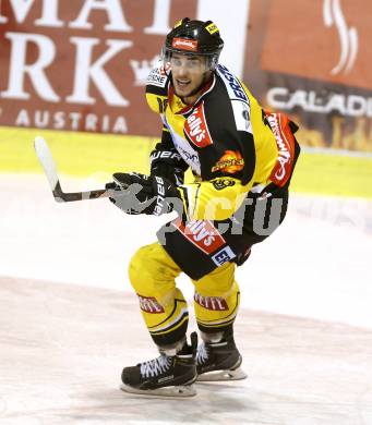 EBEL. Eishockey Bundesliga. KAC gegen UPC Vienna Capitals. Nicolas Deschamps  (Caps). Klagenfurt, am 30.12.2014.
Foto: Kuess 

---
pressefotos, pressefotografie, kuess, qs, qspictures, sport, bild, bilder, bilddatenbank