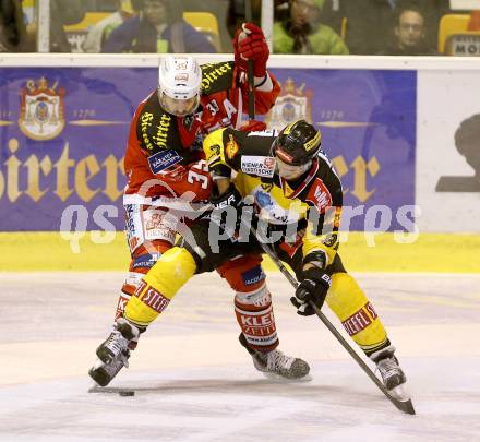 EBEL. Eishockey Bundesliga. KAC gegen UPC Vienna Capitals. Jean Francois Jacques, (KAC), Kristopher Foucalt  (Caps). Klagenfurt, am 30.12.2014.
Foto: Kuess 

---
pressefotos, pressefotografie, kuess, qs, qspictures, sport, bild, bilder, bilddatenbank