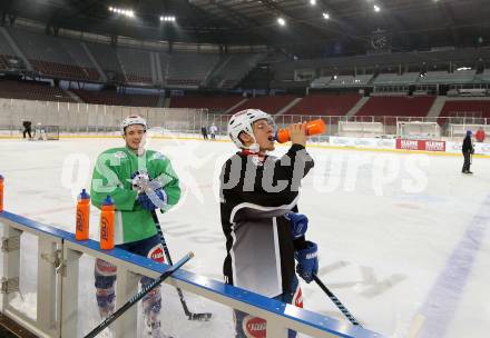 EBEL. Eishockey Bundesliga. Freiluftderby KAC gegen VSV. Training. Daniel Nageler (VSV). Klagenfurt, Woerthersee Stadion, am 2.1.2015.
Foto: Kuess
---
pressefotos, pressefotografie, kuess, qs, qspictures, sport, bild, bilder, bilddatenbank