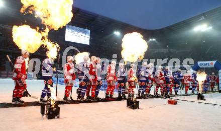 EBEL. Eishockey Bundesliga. Freiluftderby KAC gegen VSV. Klagenfurt, Woerthersee Stadion, am 3.1.2015.
Foto: Kuess
---
pressefotos, pressefotografie, kuess, qs, qspictures, sport, bild, bilder, bilddatenbank