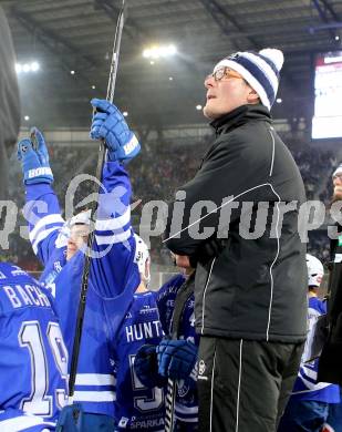 EBEL. Eishockey Bundesliga. Freiluftderby KAC gegen VSV.  Jubel Philipp Siutz, Trainer Hannu Jaervenpaeae (VSV). Klagenfurt, Woerthersee Stadion, am 3.1.2015.
Foto: Kuess
---
pressefotos, pressefotografie, kuess, qs, qspictures, sport, bild, bilder, bilddatenbank