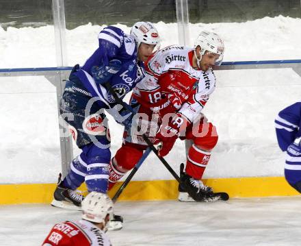 EBEL. Eishockey Bundesliga. Freiluftderby KAC gegen VSV. Thomas Koch,  (KAC), John Lammers (VSV). Klagenfurt, Woerthersee Stadion, am 3.1.2015.
Foto: Kuess
---
pressefotos, pressefotografie, kuess, qs, qspictures, sport, bild, bilder, bilddatenbank