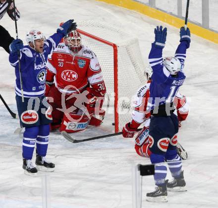 EBEL. Eishockey Bundesliga. Freiluftderby KAC gegen VSV. Torjubel Brock McBride, Mark Santorelli  (VSV). Klagenfurt, Woerthersee Stadion, am 3.1.2015.
Foto: Kuess
---
pressefotos, pressefotografie, kuess, qs, qspictures, sport, bild, bilder, bilddatenbank