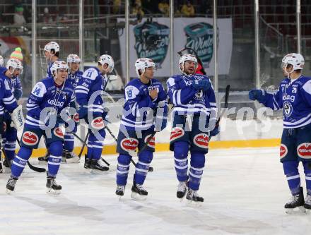 EBEL. Eishockey Bundesliga. Freiluftderby KAC gegen VSV. Jubel (VSV). Klagenfurt, Woerthersee Stadion, am 3.1.2015.
Foto: Kuess
---
pressefotos, pressefotografie, kuess, qs, qspictures, sport, bild, bilder, bilddatenbank