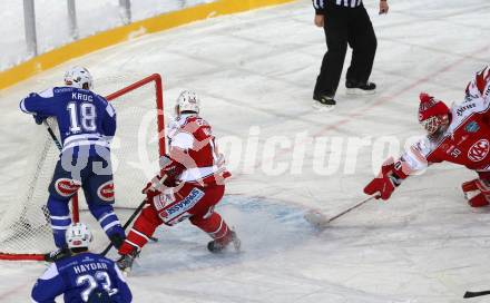 EBEL. Eishockey Bundesliga. Freiluftderby KAC gegen VSV. Patrick Vallant, Rene Swette,  (KAC), Jason Krog (VSV). Klagenfurt, Woerthersee Stadion, am 3.1.2015.
Foto: Kuess
---
pressefotos, pressefotografie, kuess, qs, qspictures, sport, bild, bilder, bilddatenbank