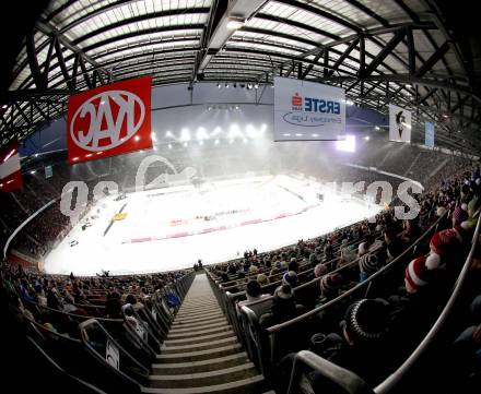 EBEL. Eishockey Bundesliga. Freiluftderby KAC gegen VSV. Klagenfurt, Woerthersee Stadion, am 3.1.2015.
Foto: Kuess
---
pressefotos, pressefotografie, kuess, qs, qspictures, sport, bild, bilder, bilddatenbank