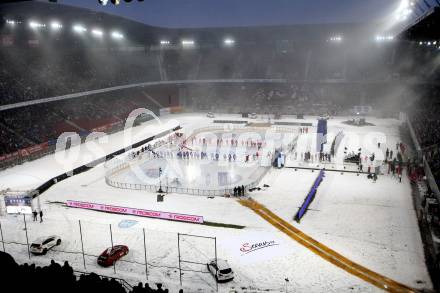 EBEL. Eishockey Bundesliga. Freiluftderby KAC gegen VSV. Klagenfurt, Woerthersee Stadion, am 3.1.2015.
Foto: Kuess
---
pressefotos, pressefotografie, kuess, qs, qspictures, sport, bild, bilder, bilddatenbank