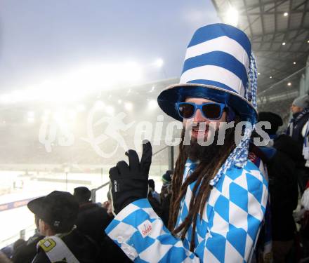 EBEL. Eishockey Bundesliga. Freiluftderby KAC gegen VSV. Fans (VSV). Klagenfurt, Woerthersee Stadion, am 3.1.2015.
Foto: Kuess
---
pressefotos, pressefotografie, kuess, qs, qspictures, sport, bild, bilder, bilddatenbank