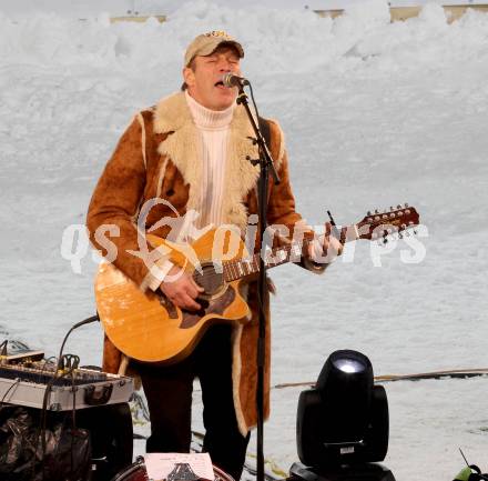 EBEL. Eishockey Bundesliga. Freiluftderby KAC gegen VSV.  Kraig Nienhuis. Klagenfurt, Woerthersee Stadion, am 3.1.2015.
Foto: Kuess
---
pressefotos, pressefotografie, kuess, qs, qspictures, sport, bild, bilder, bilddatenbank