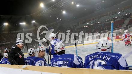 EBEL. Eishockey Bundesliga. Freiluftderby KAC gegen VSV. Trainer Hannu Jaervenpaeae (VSV). Klagenfurt, Woerthersee Stadion, am 3.1.2015.
Foto: Kuess
---
pressefotos, pressefotografie, kuess, qs, qspictures, sport, bild, bilder, bilddatenbank