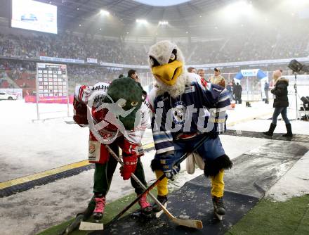 EBEL. Eishockey Bundesliga. Freiluftderby KAC gegen VSV.  Maskottchen Lindi und Maskottchen Villi. Klagenfurt, Woerthersee Stadion, am 3.1.2015.
Foto: Kuess
---
pressefotos, pressefotografie, kuess, qs, qspictures, sport, bild, bilder, bilddatenbank