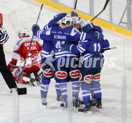 EBEL. Eishockey Bundesliga. Freiluftderby KAC gegen VSV. Torjubel VSV. Klagenfurt, Woerthersee Stadion, am 3.1.2015.
Foto: Kuess
---
pressefotos, pressefotografie, kuess, qs, qspictures, sport, bild, bilder, bilddatenbank