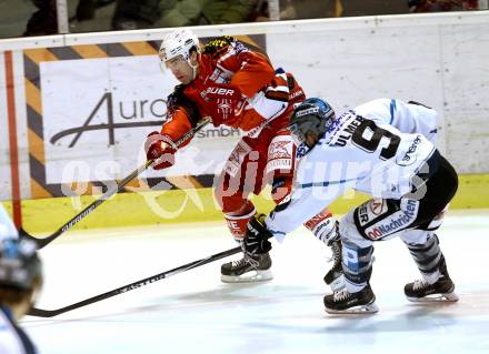 EBEL. Eishockey Bundesliga. KAC gegen EHC LIWEST Linz. Jason DeSantis,  (KAC), Jason Ulmer (Linz). Klagenfurt, am 6.1.2015.
Foto: Kuess 

---
pressefotos, pressefotografie, kuess, qs, qspictures, sport, bild, bilder, bilddatenbank