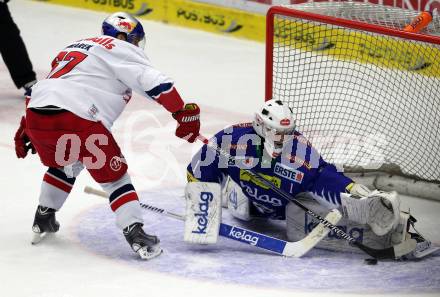 EBEL. Eishockey Bundesliga. EC VSV gegen EC Red Bull Salzburg. Jean Philippe Lamoureux,  (VSV), Konstantin Komarek (Salzburg). Villach, am 9.1.2015.
Foto: Kuess 


---
pressefotos, pressefotografie, kuess, qs, qspictures, sport, bild, bilder, bilddatenbank