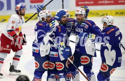 EBEL. Eishockey Bundesliga. EC VSV gegen EC Red Bull Salzburg.  Torjubel Jason Krog, Darren Haydar, John Lammers, Cole Jarrett (VSV). Villach, am 9.1.2015.
Foto: Kuess 


---
pressefotos, pressefotografie, kuess, qs, qspictures, sport, bild, bilder, bilddatenbank